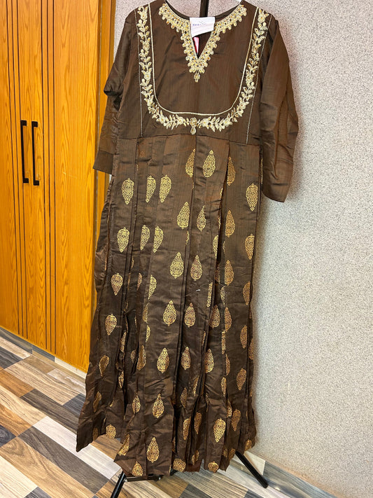 Stunning Long Maxi Dress with Floral Embroidery – Effortless Elegance DFB1-163