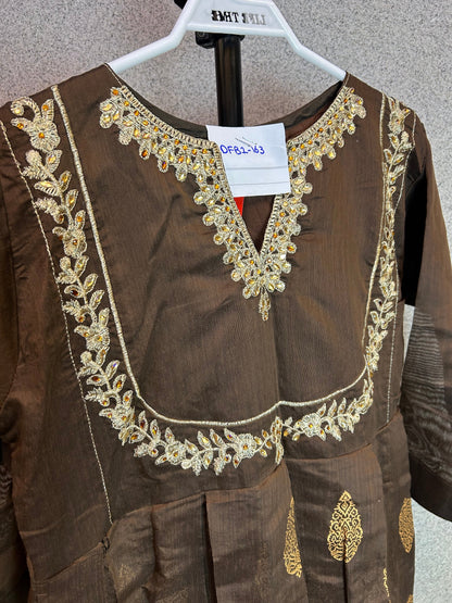 Stunning Long Maxi Dress with Floral Embroidery – Effortless Elegance DFB1-163