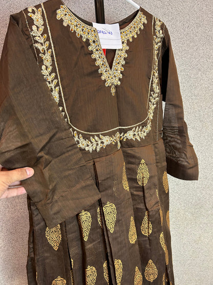 Stunning Long Maxi Dress with Floral Embroidery – Effortless Elegance DFB1-163